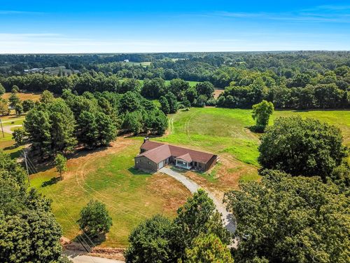 239 Wayne Threatt Rd, Dover, TN, 37058-6295 | Card Image
