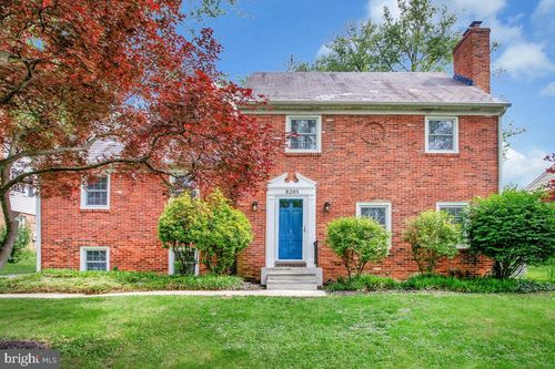 8205 Robin Hood Ct, Towson, MD, 21204-1900 | Card Image