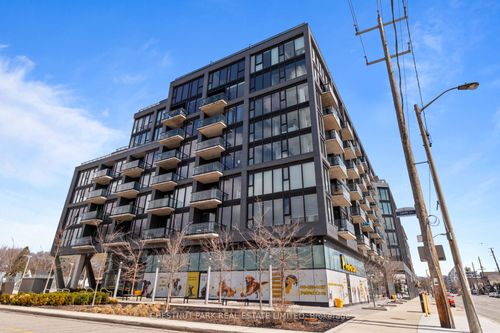 813-7 Smith Cres, Etobicoke, ON, M8Z0G3 | Card Image