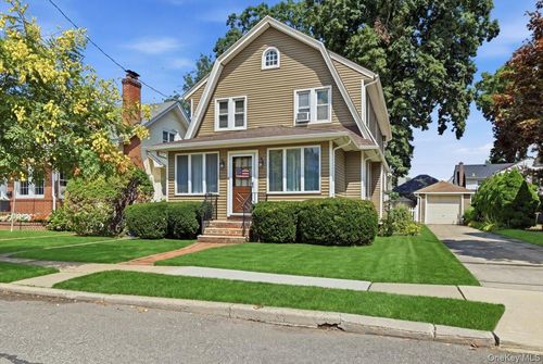 53 Larch Avenue, Hempstead, NY, 11001 | Card Image