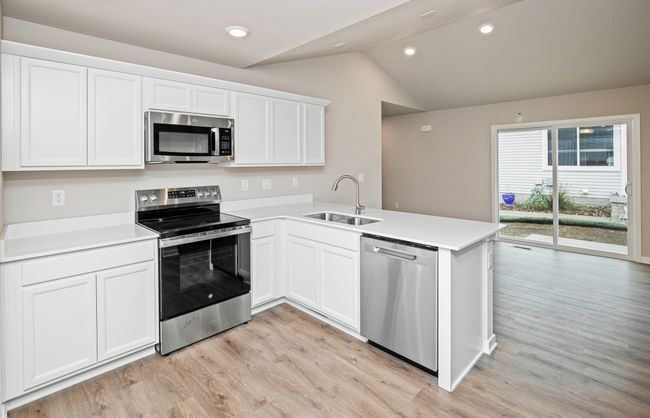 815 Linden St, Condo with 3 bedrooms, 3 bathrooms and null parking in Carlisle IA | Image 10