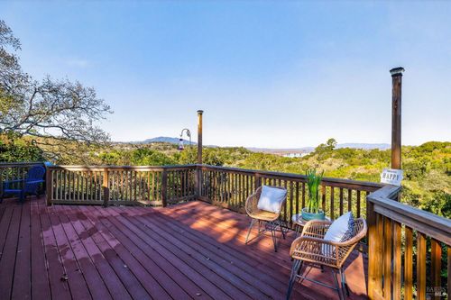 30 Manzanita Ave, Novato, CA, 94945-3515 | Card Image