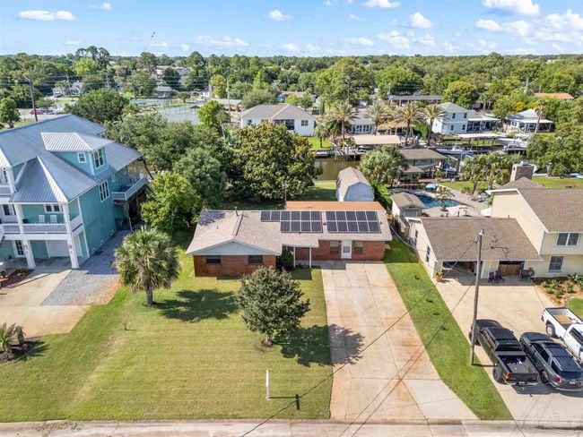 3332 Laurel Dr, House other with 3 bedrooms, 2 bathrooms and 4 parking in Gulf Breeze FL | Image 29