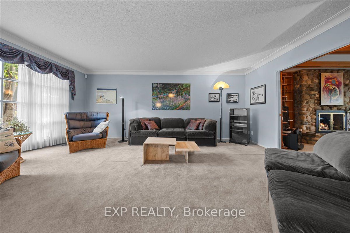 Residential in Britannia Heights - Queensway Terrace N and Area 5