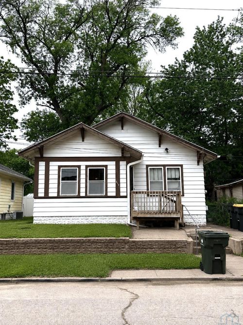 217 Rebecca St, Sioux City, IA, 51103-3558 | Card Image