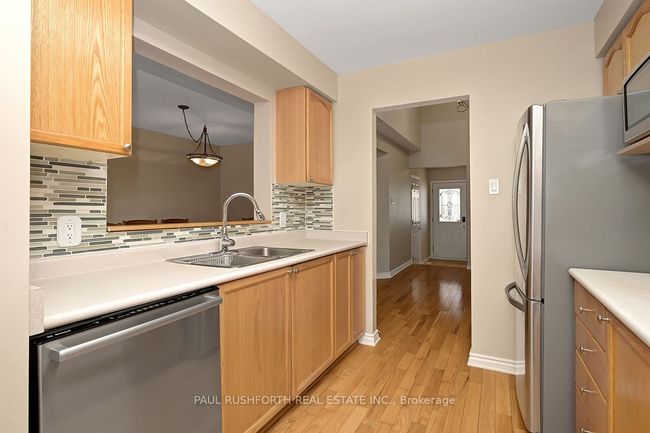 4587 Ogilvie Walk Cres, House attached with 3 bedrooms, 3 bathrooms and 2 parking in Gloucester ON | Image 11
