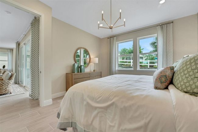 987 Fiesta Key Cir, House other with 2 bedrooms, 2 bathrooms and null parking in LADY LAKE FL | Image 25