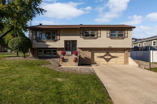 1138 Timber Ln, Darien, IL, 60561-4132 | Card Image