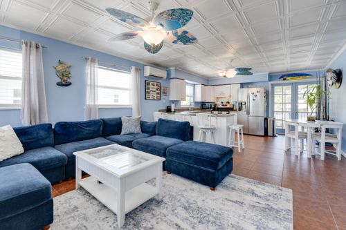 29123 Rose Dr, Big Pine Key, FL, 33043-6004 | Card Image
