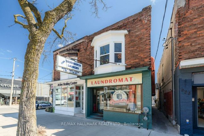 935 Kingston Rd, Home with 3 bedrooms, 2 bathrooms and 2 parking in Toronto ON | Image 16