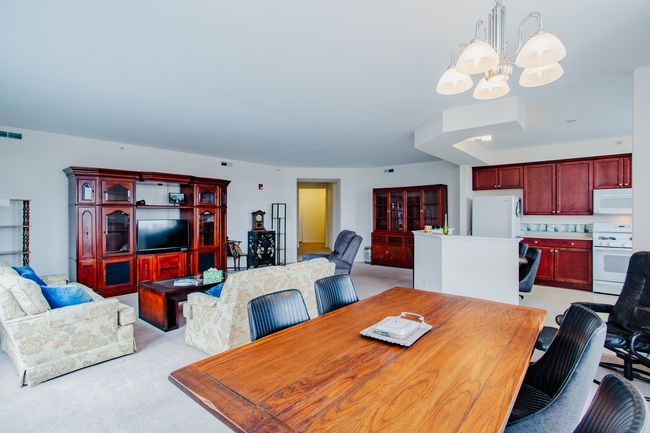 UNIT-314 - 8300 Callie Ave, Condo with 2 bedrooms, 2 bathrooms and 1 parking in Morton Grove IL | Image 8