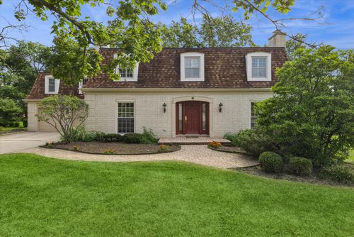 18 Shelburne Dr, Oak Brook, IL, 60523-1747 | Card Image
