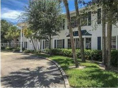 1623 - 2251 Ne 66th St, Condo with 2 bedrooms, 2 bathrooms and null parking in Fort Lauderdale FL | Image 1