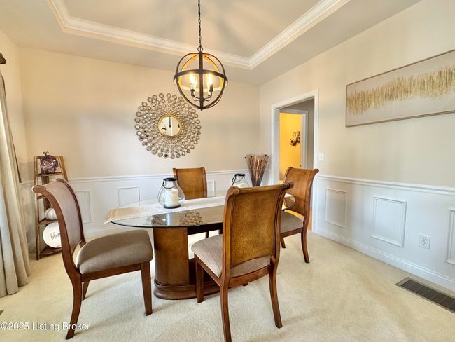 dining room | Image 13