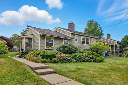 3436 Edgewood Dr, Ann Arbor, MI, 48104-5226 | Card Image