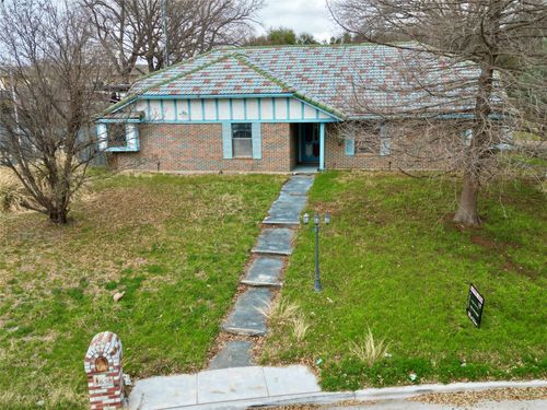 3658 Racquet Club Dr, Grand Prairie, TX, 75052-6109 | Card Image