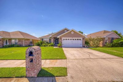 3061 Illinois Pl, House other with 4 bedrooms, 3 bathrooms and 2 parking in Gulf Breeze FL | Image 3