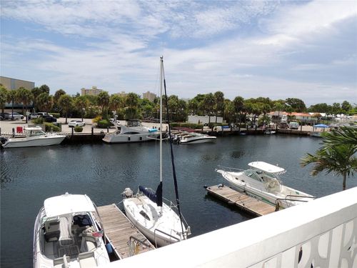 apt-210-13155 Ixora Ct, North Miami, FL, 33181-2329 | Card Image