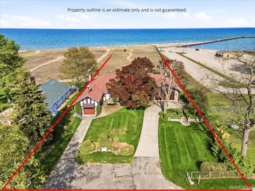 94 N Lake St, Port Sanilac, MI, 48469-9664 | Card Image