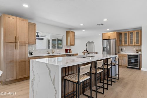 1867 E Cornell Dr, Tempe, AZ, 85283-2206 | Card Image