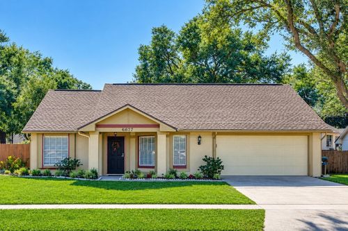 6677 Whirlaway Cir, ORLANDO, FL, 32818-1746 | Card Image