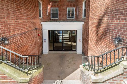 apt-4j-1 Hawley Ter, Yonkers, NY, 10701-1243 | Card Image