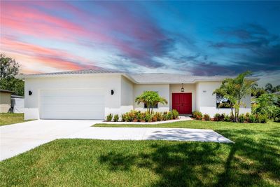 143 Sw Thornhill Drive, House other with 3 bedrooms, 2 bathrooms and null parking in Port Saint Lucie FL | Image 1