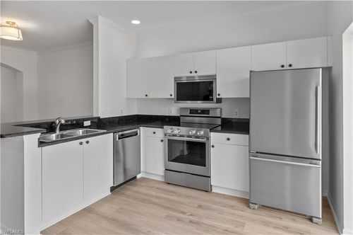 4-3281 Lindsey Ln, NAPLES, FL, 34109 | Card Image