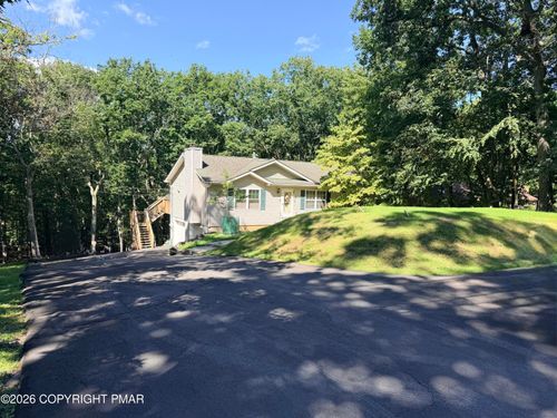 1021 Alpine Dr, East Stroudsburg, PA, 18302-9242 | Card Image