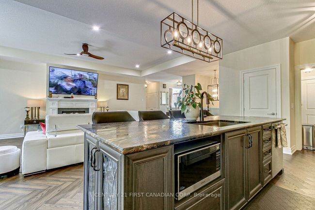 2129 Lockwood Cres, House other with 2 bedrooms, 2 bathrooms and 2 parking in Mount Brydges ON | Image 20