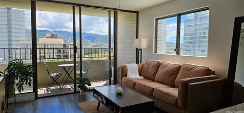 apt-905-2240 Kuhio Ave, Honolulu, HI, 96815-2809 | Card Image