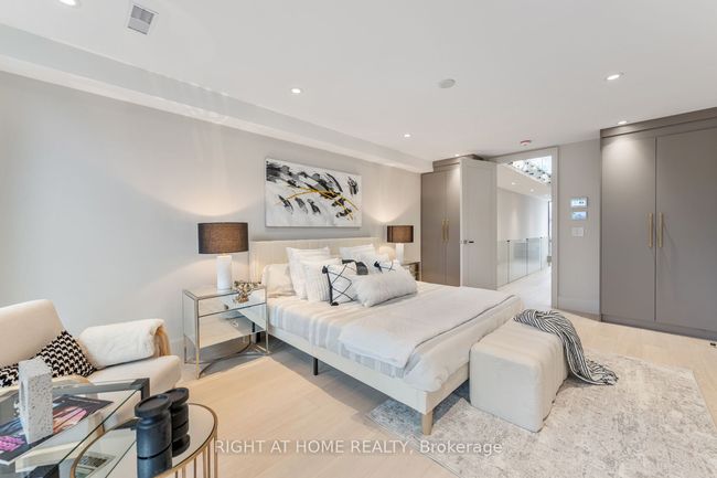 37 Kenilworth Ave, House other with 4 bedrooms, 6 bathrooms and 1 parking in Toronto ON | Image 35