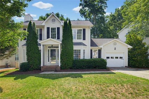3007 Southampton Dr, Jamestown, NC, 27282-8676 | Card Image