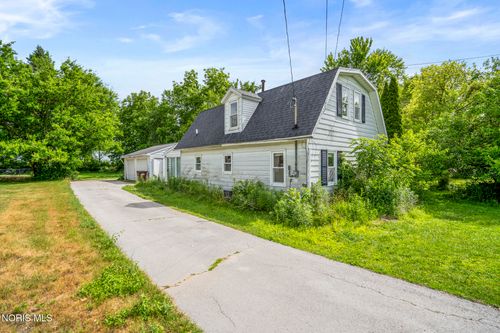 13110 Bishop Rd, Bowling Green, OH, 43402-9325 | Card Image