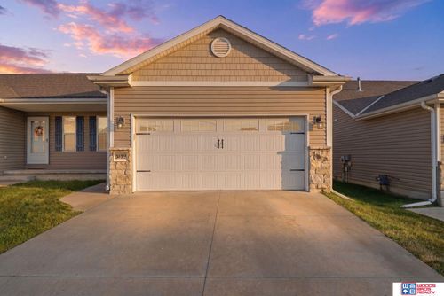 3132 King Ridge Blvd, Lincoln, NE, 68504-1102 | Card Image