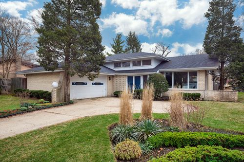 2811 Cherry Ln, Northbrook, IL, 60062-4309 | Card Image