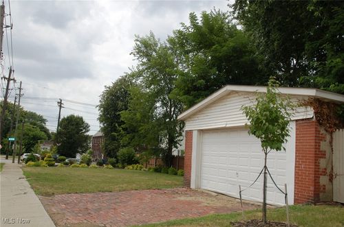 4341 E 71st St, Cleveland, OH, 44105-5731 | Card Image