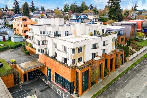 apt-404-225 Ne 65th St, Seattle, WA, 98115-6569 | Card Image