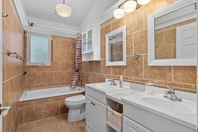 797 Hamlet Rd, House other with 2 bedrooms, 2 bathrooms and 2 parking in Ottawa ON | Image 17