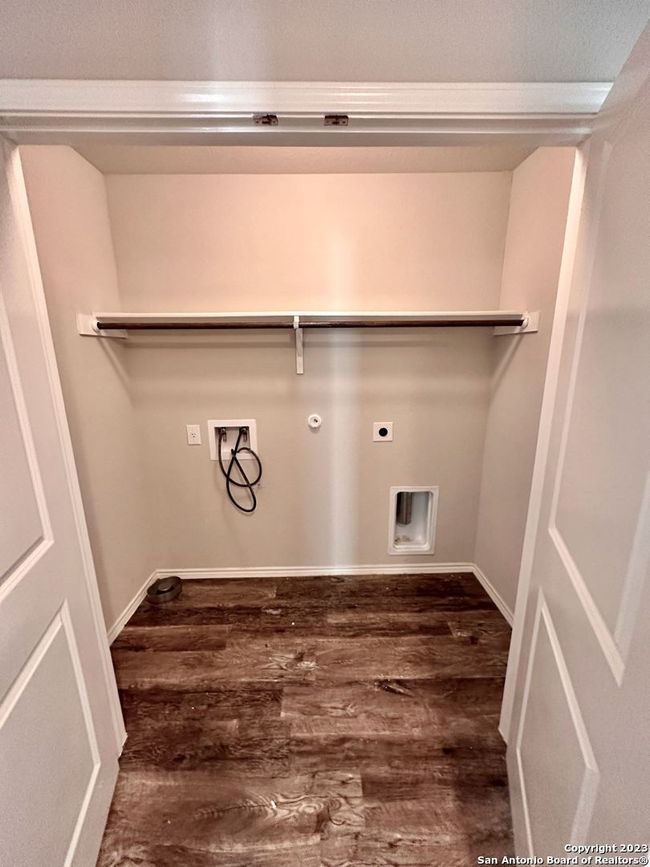 5206 Everett Loop, House other with 3 bedrooms, 2 bathrooms and null parking in Converse TX | Image 5
