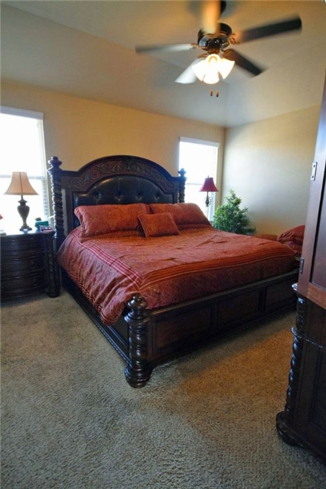 master bedroom with windows open to backyard (no back neighbor) | Image 19