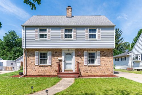 1020 8th St, Rochelle, IL, 61068-1412 | Card Image