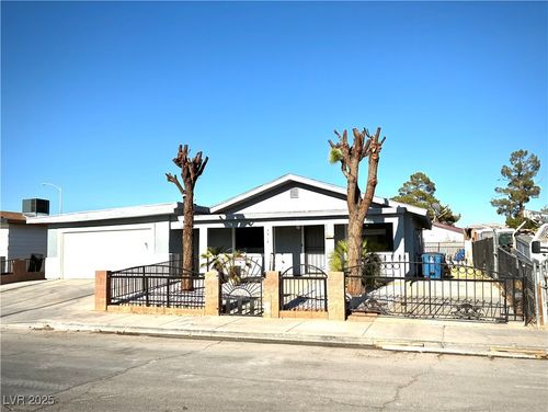 4212 Paramount St, Las Vegas, NV, 89115-2343 | Card Image