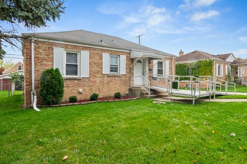 5343 N Newland Avenue, Chicago, IL, 60656 | Card Image