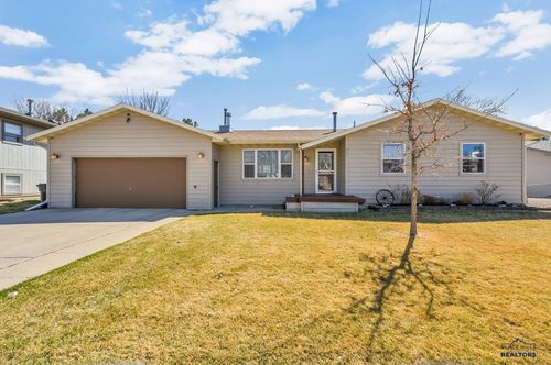 321 E Liberty St, Rapid City, SD, 57701-7668 | Card Image