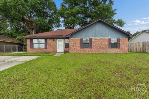 902 Black Willow Dr, Hinesville, GA, 31313-6481 | Card Image