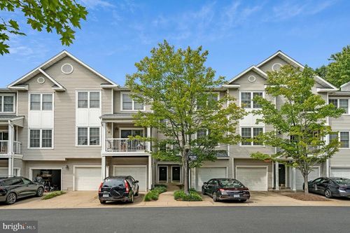 12890-12890 Fair Briar Ln, FAIRFAX, VA, 22033-3856 | Card Image