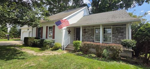 525 Davis Ave, Somerset, PA, 15501-1717 | Card Image