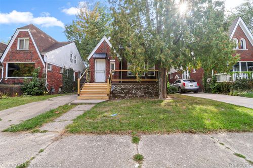 9171 Bishop St, Detroit, MI, 48224-1912 | Card Image