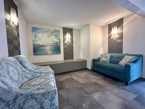 apt-345-1640 Highway 36 W, Roseville, MN, 55113-4051 | Card Image